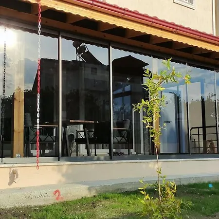 Case de vacanță Oenue Acik Bahceli, Muestakil