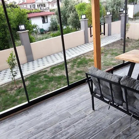 Oenue Acik Bahceli, Muestakil Muğla